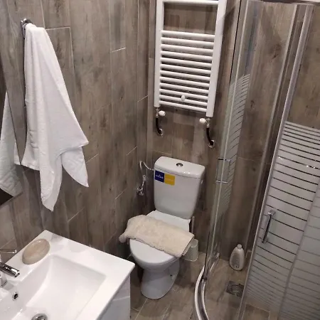 Metro Apartment