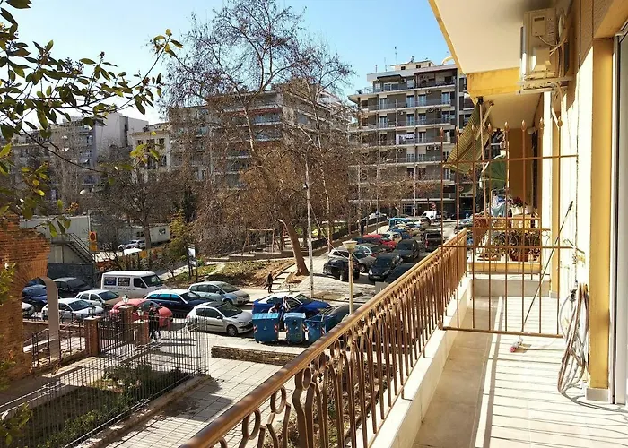 Historic Centre-metro Station Salonicco