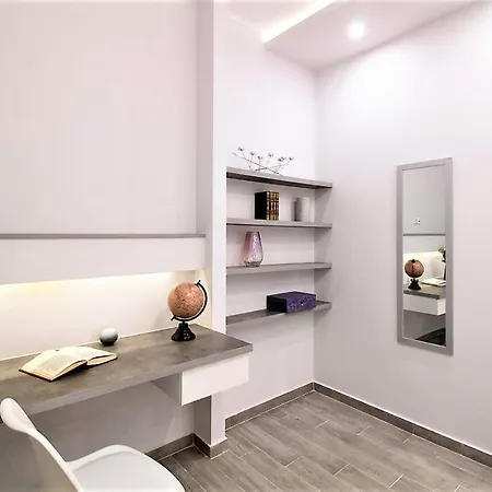 Metro Apartment