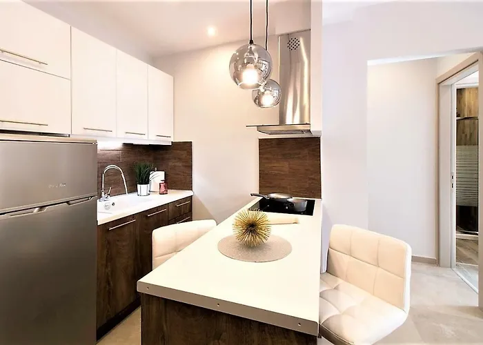 Historic Centre-metro Station Apartment Thessaloniki